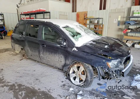 2016 Jeep Compass Sport z USA, uszkodzony, nr VIN 1C4NJDBB0GD566848